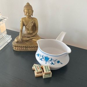 Stylized Sauceboat by Noritake